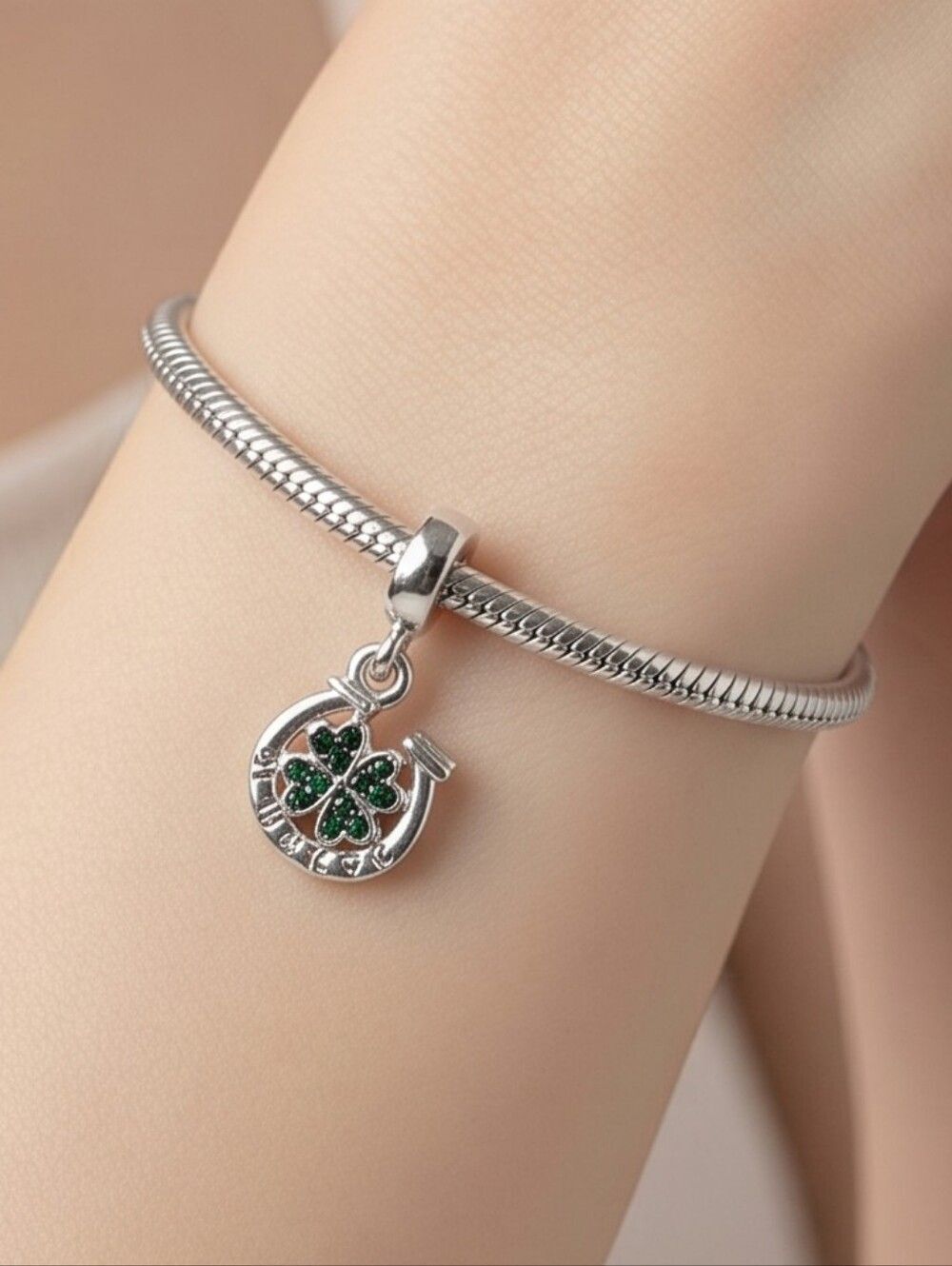 LUCKY Green Shamrock St Patrick's Day 3D Bracelet Charm Silver Jewelry Ireland